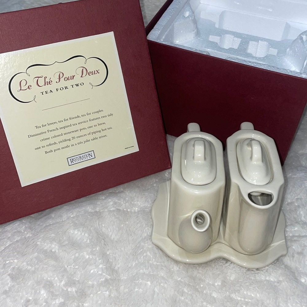 NIB  restoration hardware tea for two teapot gift set